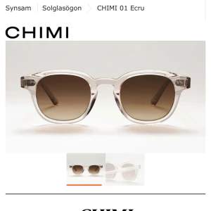 Chimi 01 - Säljer helt oanvändna chimis i färgen ecru i 01, allt till glasögonen finns kvar. Hade även velat byta mot ett par svarta eller gröna i 04 eller 03
