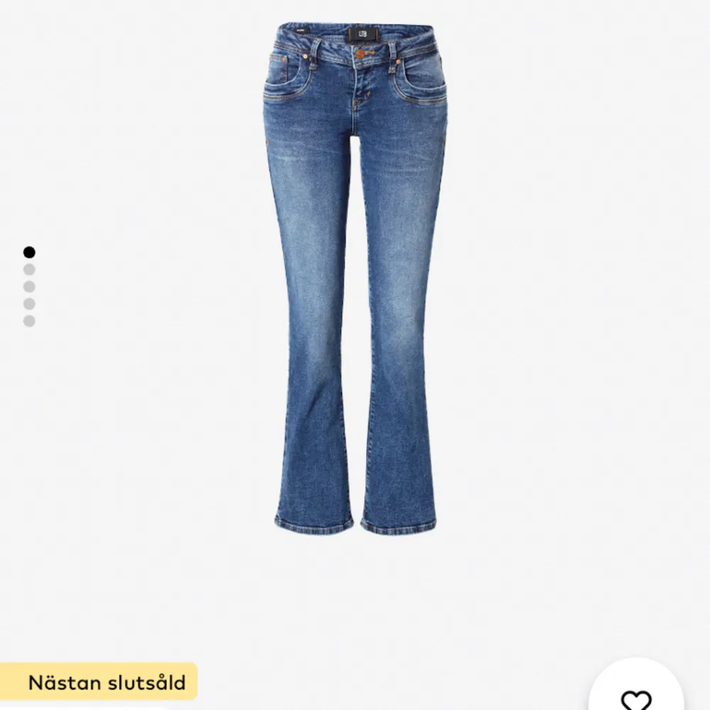 Low waist LTB jeans som knappt är använda, köpta för 799. Skriv för fler bilder.. Jeans & Byxor.
