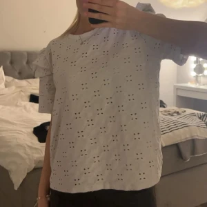 söt zara topp - super söt zara top som inte kommer till någon användning, skriv för fler bilder🩷🩷