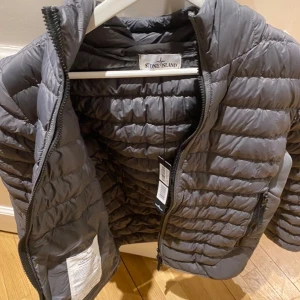 Stone island jacka  - Oanvänd, jätte bra skick