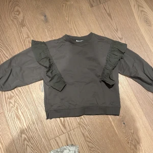  Jättegullig grön tröja  -  Gammel Grön har använt den några få gånger