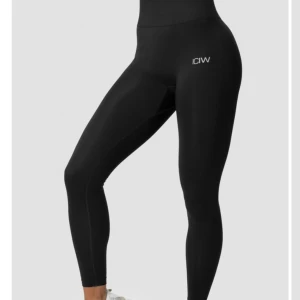 Träningstights ICIW - Jättebra kvalite men är passar inte mig💗 Nypris:700kr