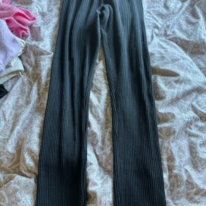 Ribbade leggings - Använda 1 gång, töjbara