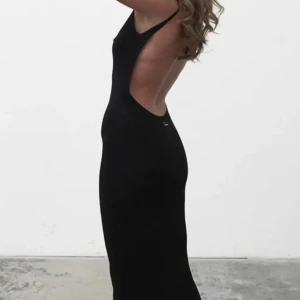 Adsgn - Säljer en helt ny adsgn klänning. Nypris 699. 