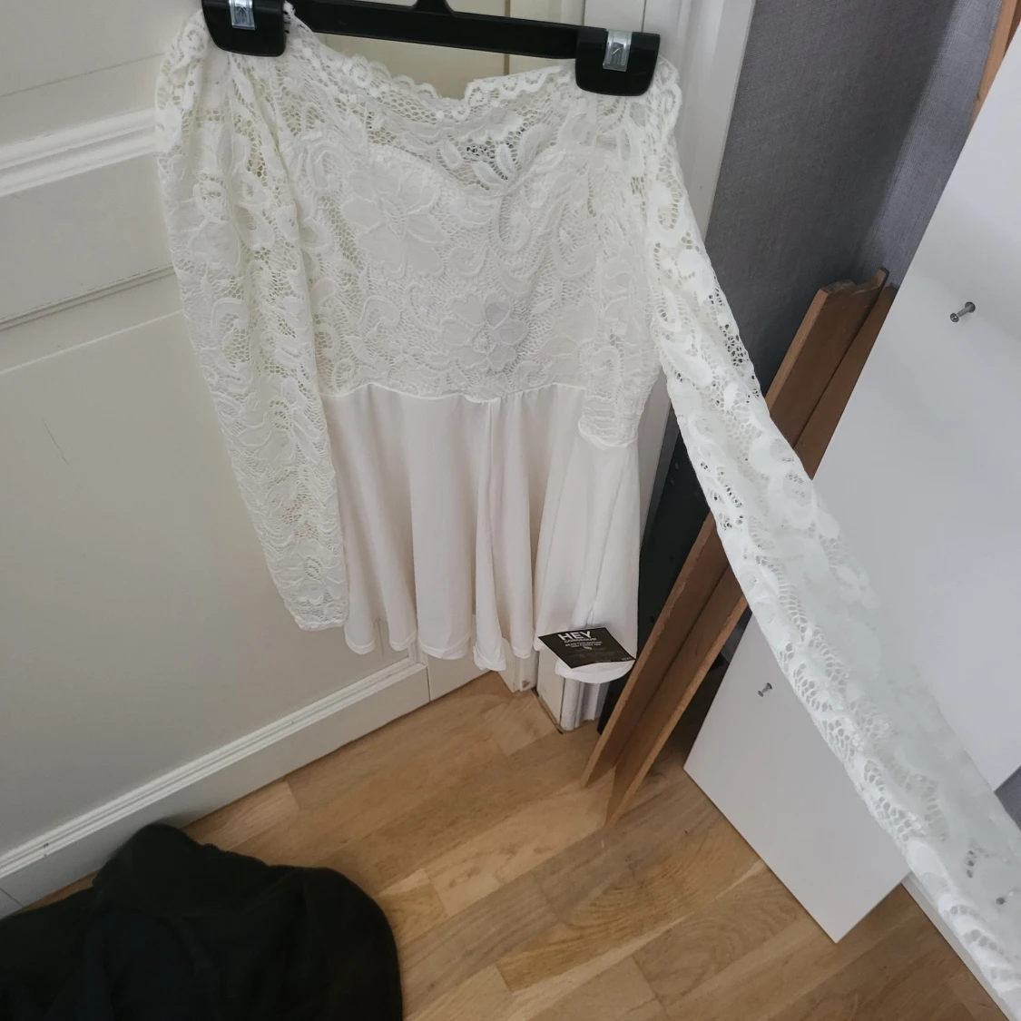 Off shoulder klänning - 92