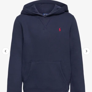 Ralph lauren hoodie  - Storlek 170 men passar någon som har S! Skriv om du har några frågor 🤗💞