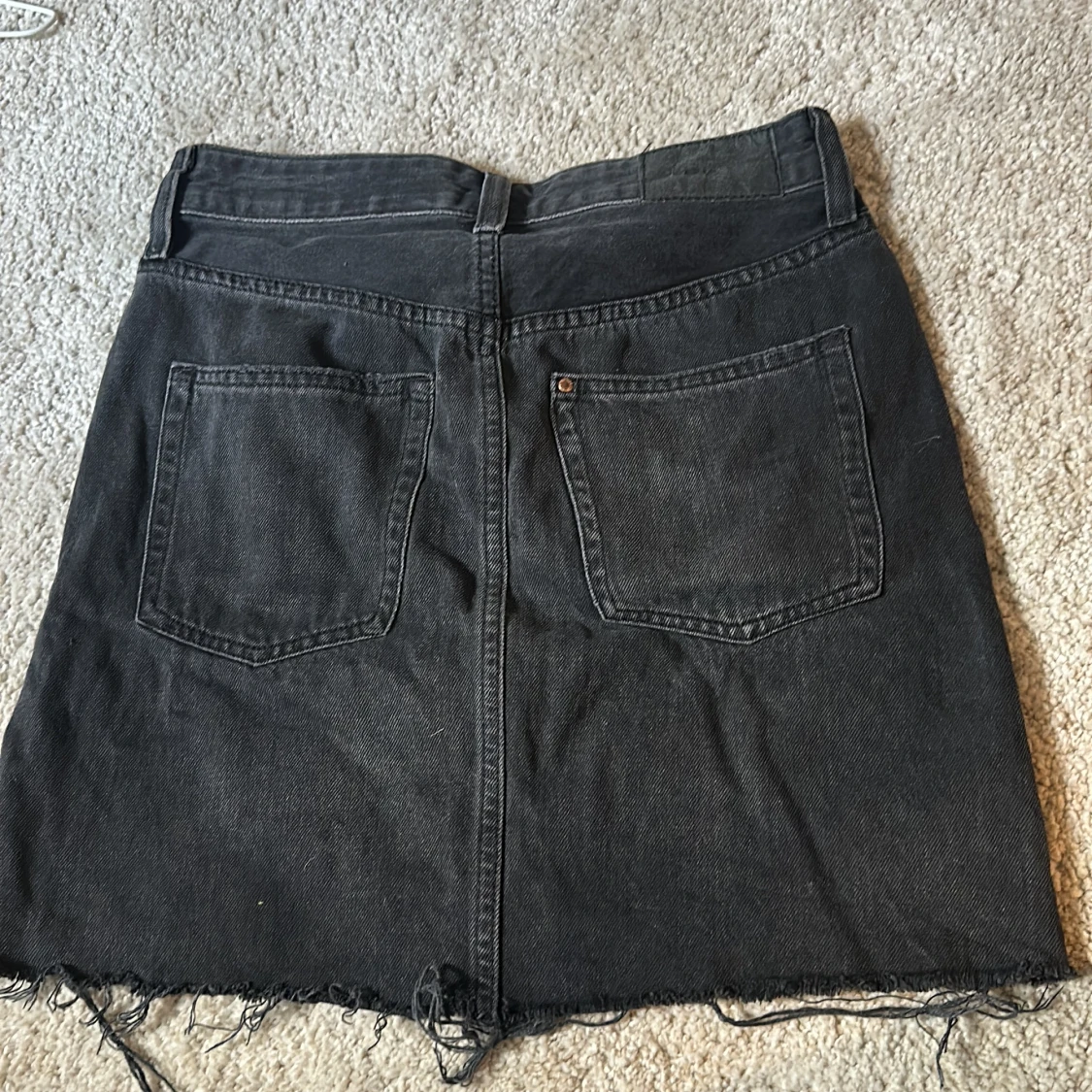 Svartgrå jeanskjol  - 90