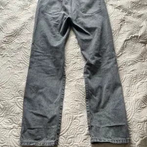 Jeans från lager 157. Köpta för 400 och säljs för halva priset. Inga fel, repor eller hål.