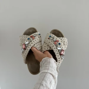 INUIKII SANDALER  - Inuikii tofflor, strl 39, bra skick, väldigt sköna och fina💞