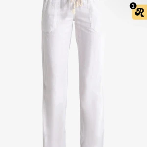 Trendiga Roxy linnebyxor - Säljer då dem inte kommer till användning💗  Skitsnygga nu till sommaren