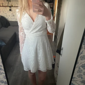 Student klänning - Perfekt klänning till studenten eller skolavslutning💕 andvänd 1 gång