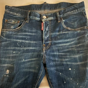 Dsquared2 jeans - Beställda från miinto, inte använda mycket och fint skick på dom! Strlk 48