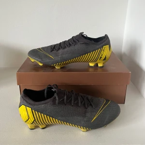 Nike mercurial  - Säljer dessa Nike mercurial i storlek 42,5 Skick 8/10 Hör av er vid frågor!
