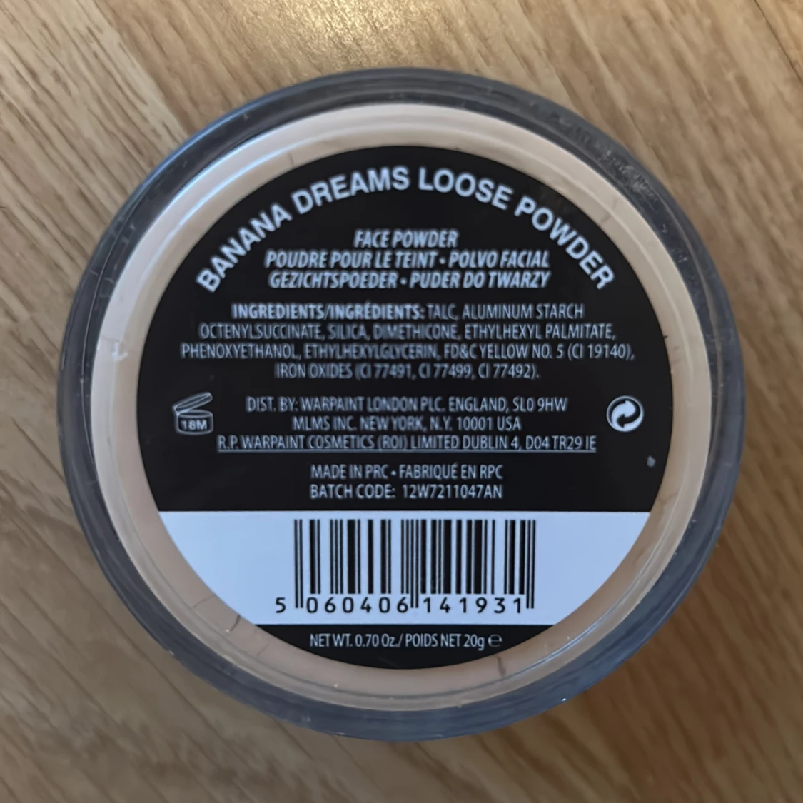 Banana face setting powder.  - 1