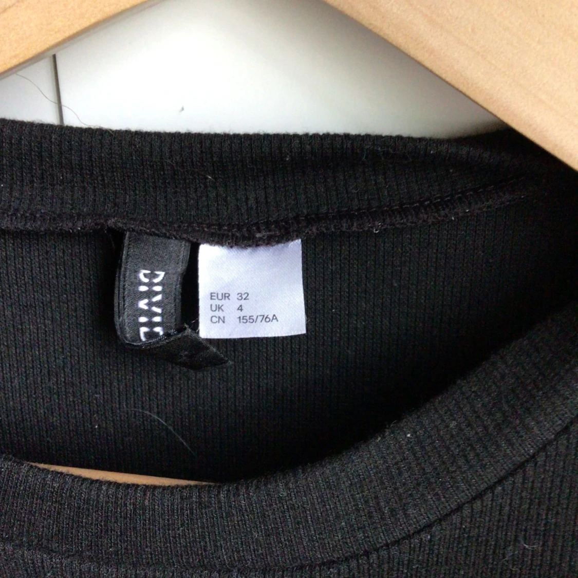 Svart tight klänning - 90