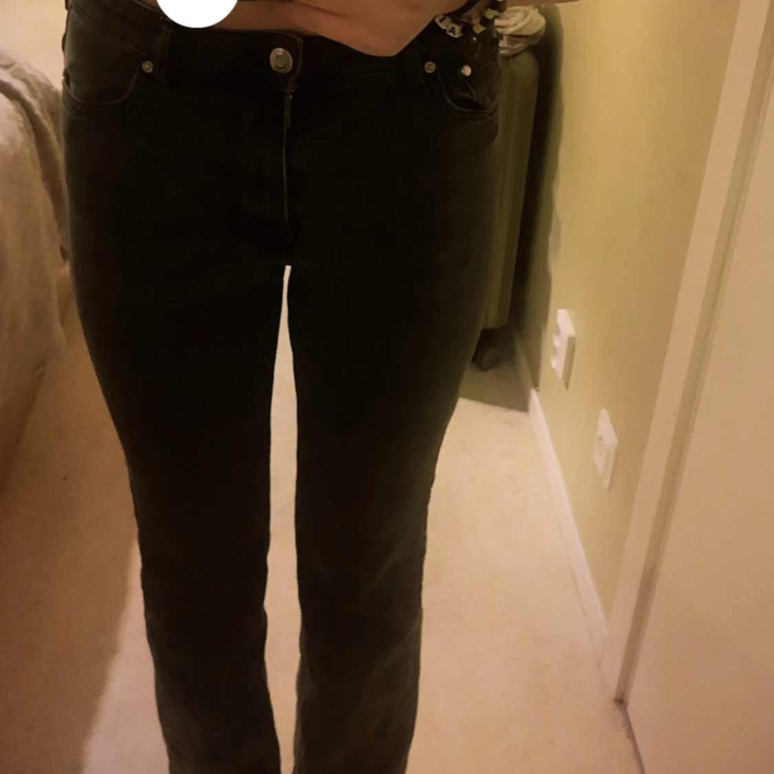 Gråa/svarta jeans  - 90