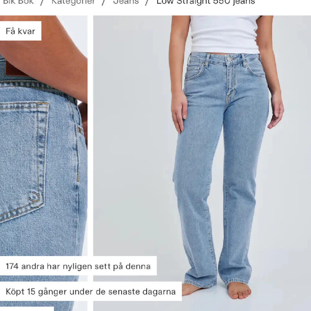 Säljer dessa low straight 550 jeans från bikbok i storlek W26 L32. Sparsamt använda🥰. Jeans & Byxor.