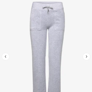 Juicy byxor - Jag sälger mina helt nästan nya juicy byxor för dom blir inte använd! Har använd typ dom 2/3 gånger . Säljer dom billigt för måste bara få solgt dom<3 skriv till mig om du undradar på nått . 