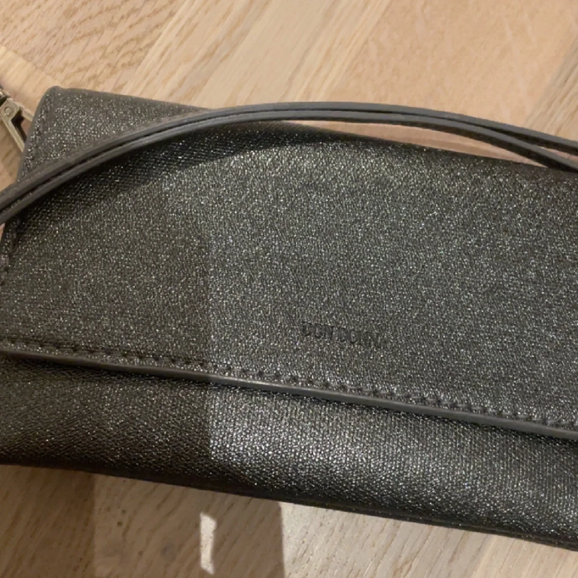 Glittrig väska - 90