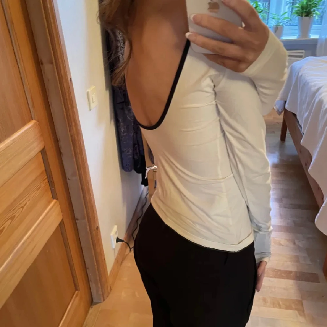 Tröja med öppen rygg - 90