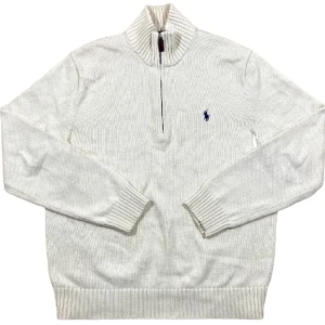 Ralph Lauren Half-Zip Tröja - Vit / Creme halfzip tröja från Ralph Lauren i storlek M. Fint skick! Ställ gärna frågor!😊
