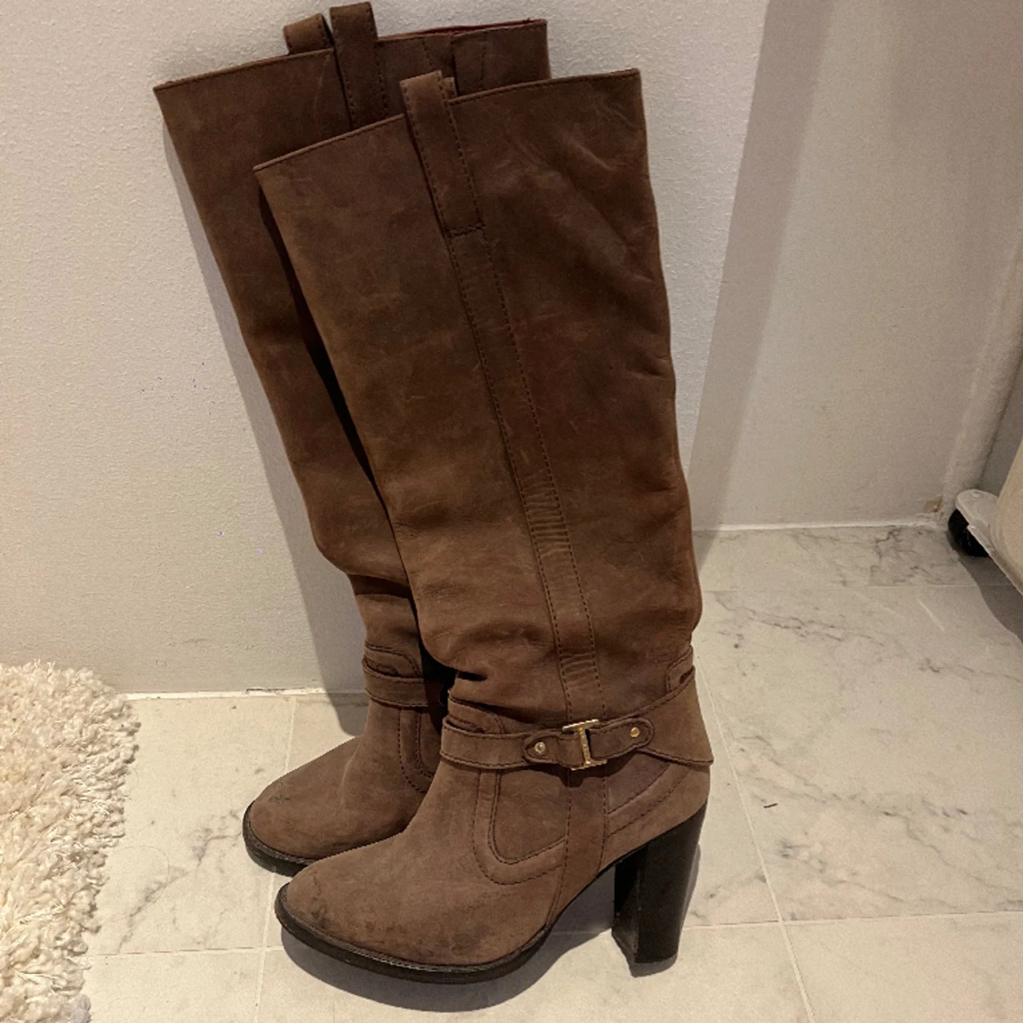 Ted Baker Mocka stövlar i mkt bra skick!