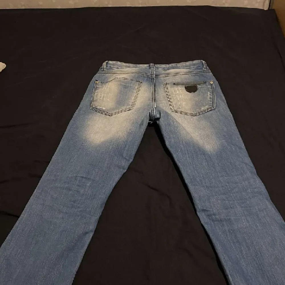 Säljer mina D&G jeans st31 herr  För att de inte passar mig . Jeans & Byxor.