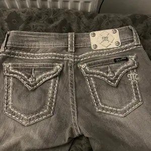 Authentic Miss Me distressed jeans, Condition 10/10.