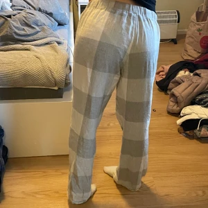 Rutiga pyjamasbyxor - Fint men använt skick🫶