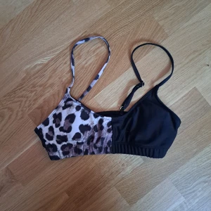 Bikiniöverdel  - Som ny