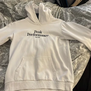 Peak performance hoodie - Väldigt skön peak performance hoodie i storlek 160💕 bra skick 
