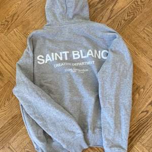 Nice hoodie från saint blanc Använt fåtal gånger super fint skick 