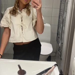 Knyttopp från Gina  - Topp från Gina, använd kanske fyra gånger. 