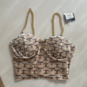 Topp - Chanel topp, storlek S.