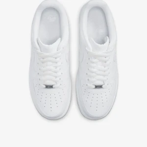 Air force 1 - Vanliga vita air force 1, 38 (damstorlek) inte kommit till så mycket användning, 500kr. Fler bilder kan skickas privat 🤍