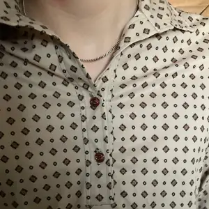 70s button up shirt with cool pattern