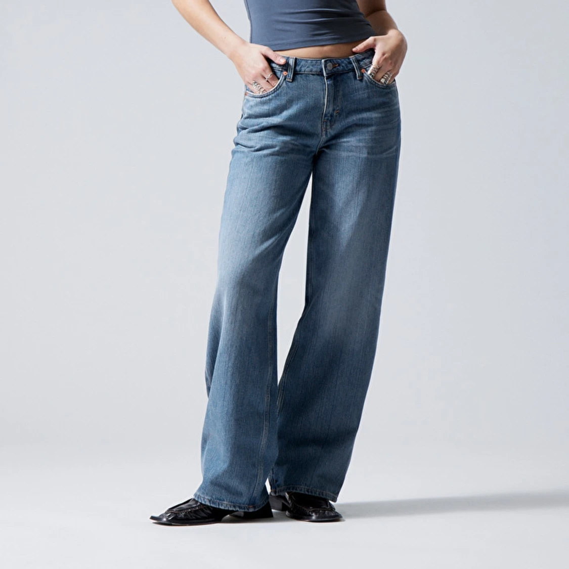 Weekday Ample Jeans 
