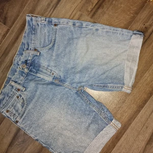 Levi's shorts  - Levis shorts, storlek S. Mkt fint skick. 