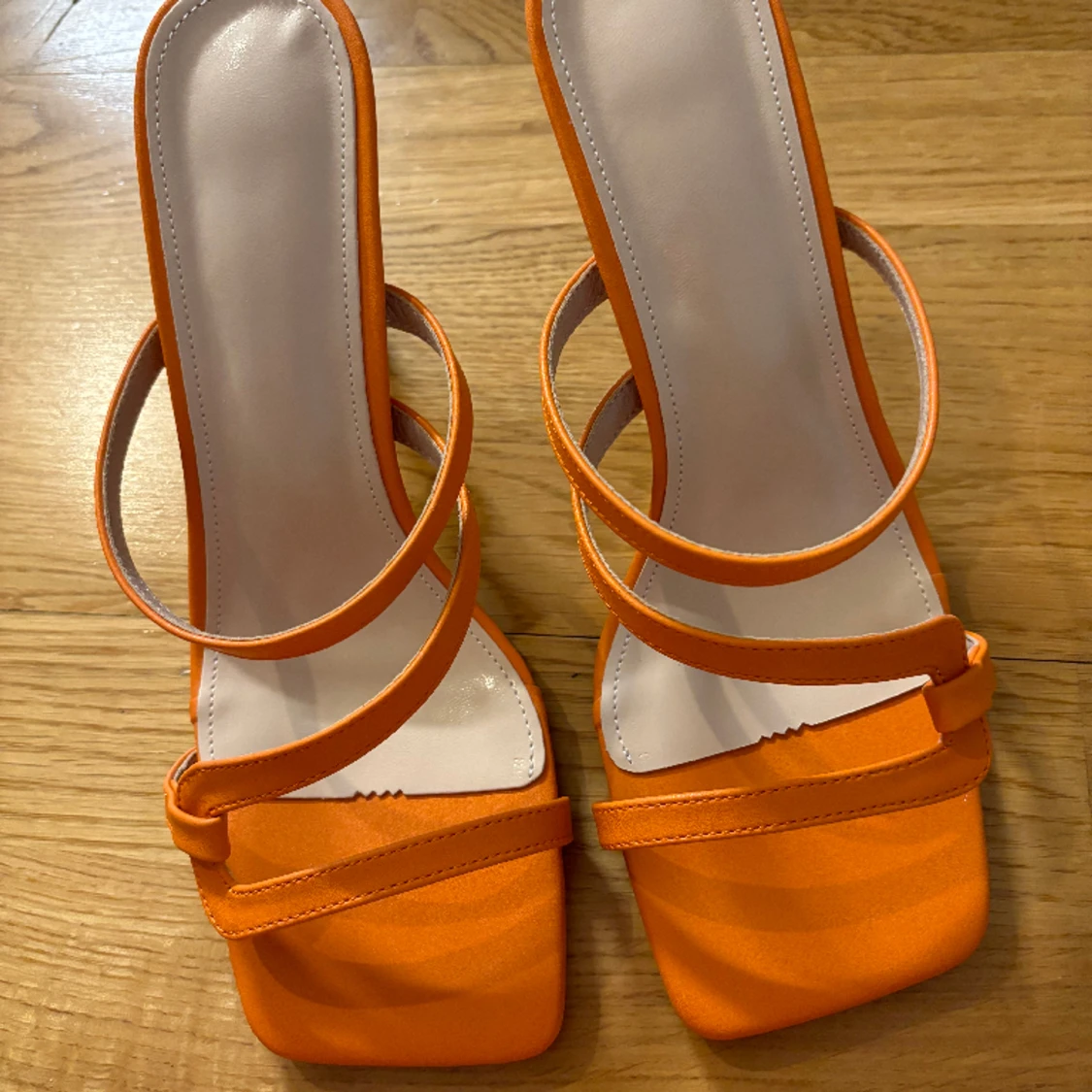 Ett par klackar đ«¶đ»