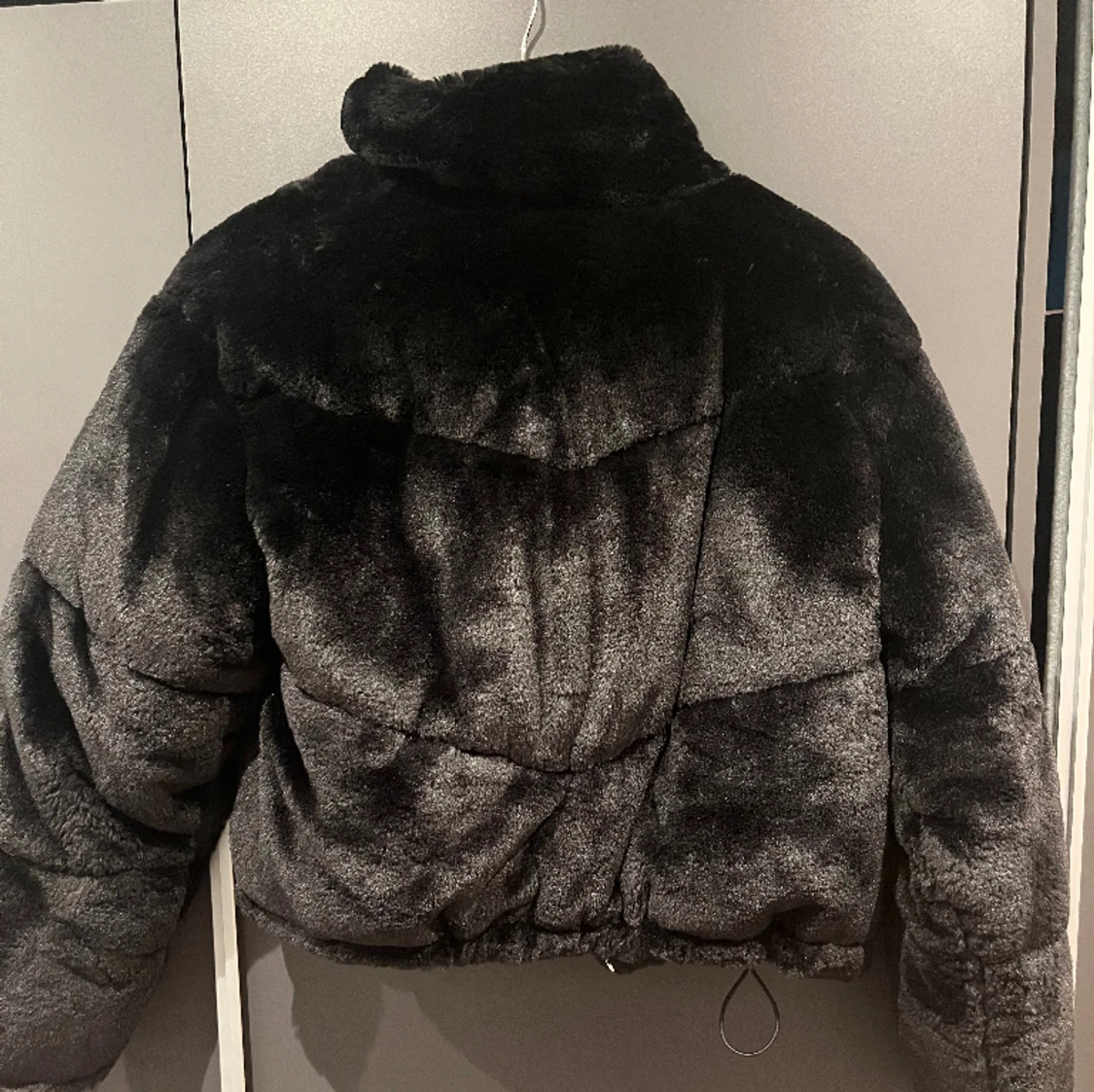 Varm jacka från Pull and Bear  - 91
