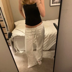 Roxy linnebyxor  - Vita Roxy linnebyxor i xs Fint skick