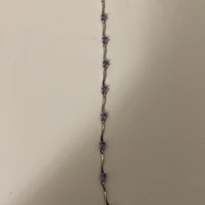 Silver armband - Ett äkta silver armband med lila stenar, inga skador eller liknande och aldrig använt ❤️🫶(#63)