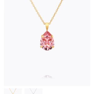 Caroline Svedbom  - Jättefin guldigt halsband med rosa sten från Caroline Svedbom💗helt oanvänd, orpris 695kr!