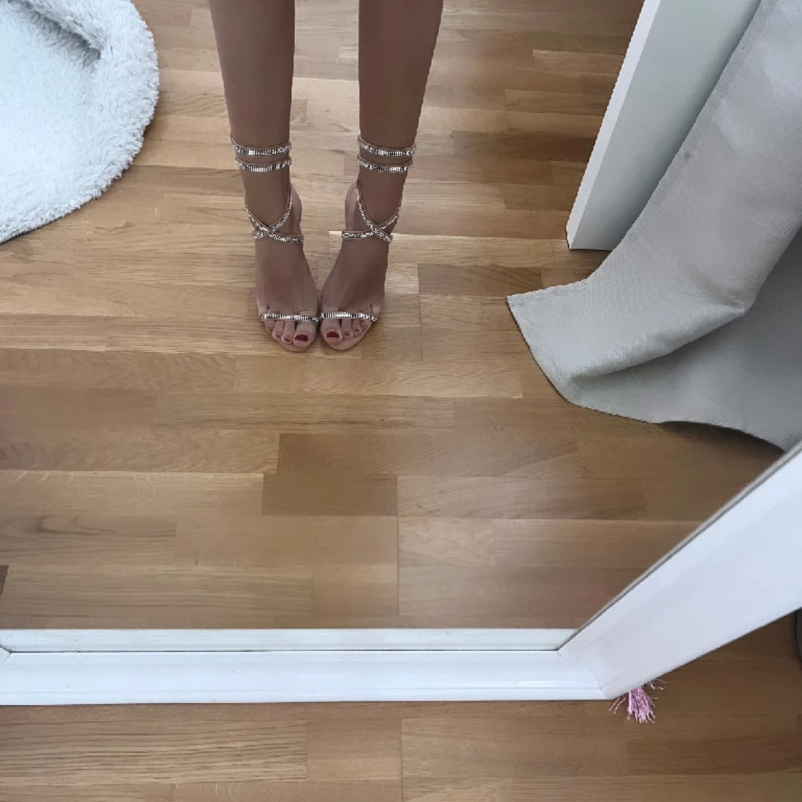 Klackskor med diamanter 