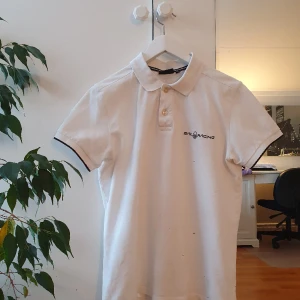 Sailracing piké mycket bra skick - Mycket bra skick| liten i storleken motsvarar xs snarare än s (herr)|pm vid frågor