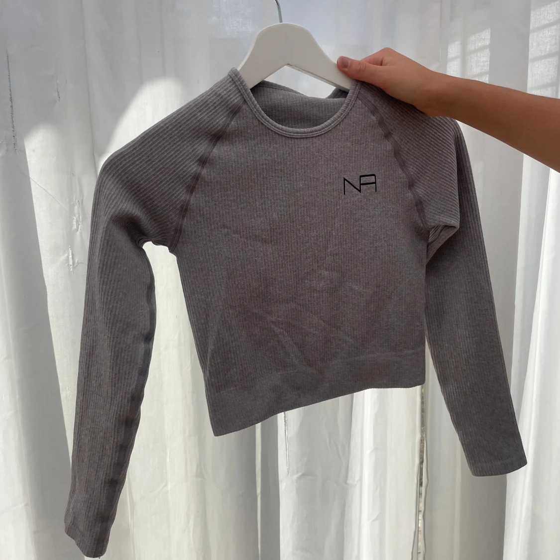 Grå träningströja  - 91