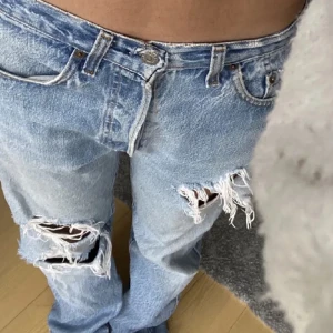 Coola jeans  - Håliga jeans från Levis 