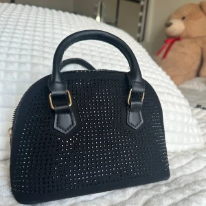 Handväska  - Kommer inte till användning 