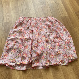 Skirt - Colourful skirt,hardly ever worn