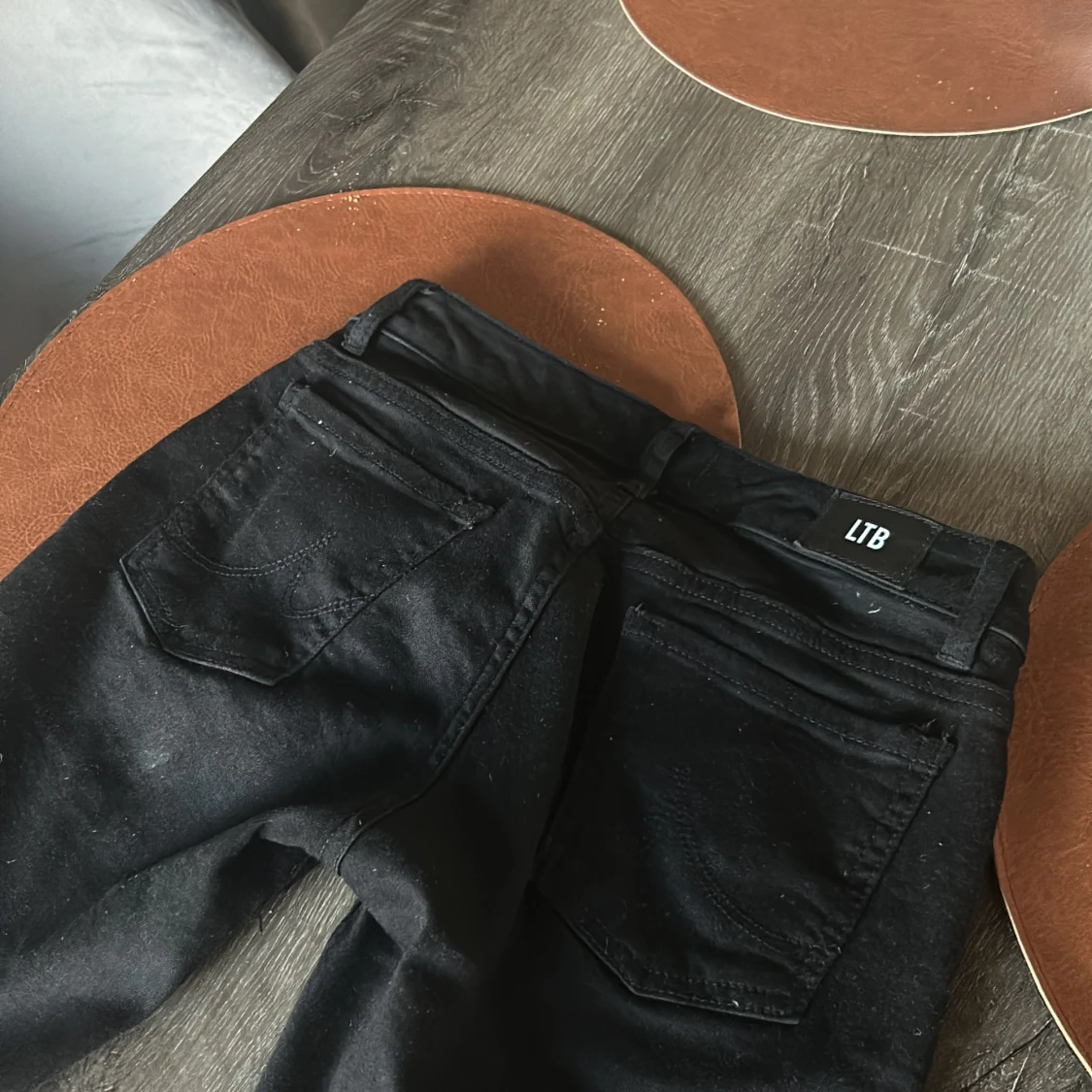 Svarta ltb jeans i Roxy  - 92